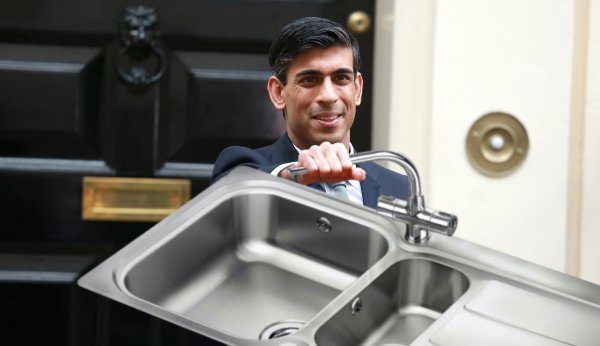 Rishi Sunak throws the kitchen sink